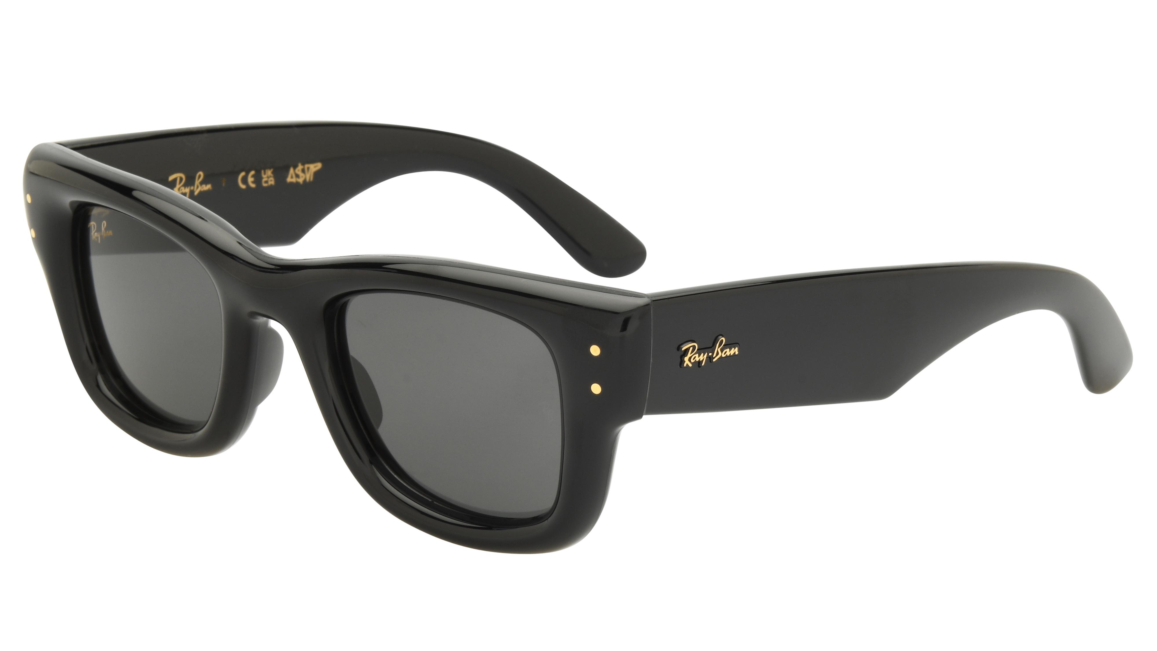 Lunettes de soleil Ray-Ban Mixte Noir Carré RB4940 Trois-Quart