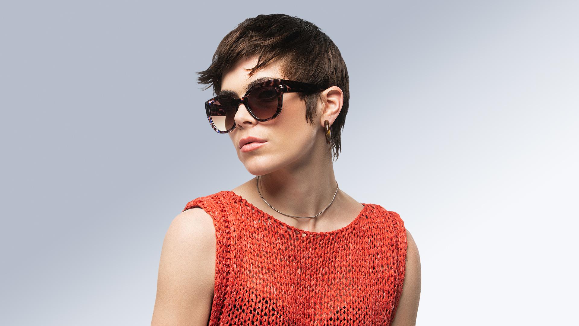 Lunettes de soleil Signature Krys Femme Écaille Papillon Skj2505-B Trois-Quart